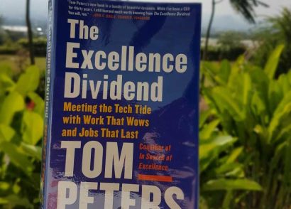 Buku The Excellence Dividend – Tom Peters